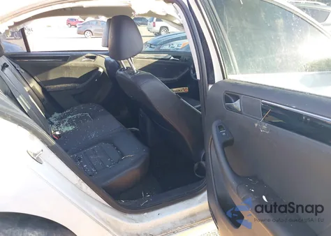 2015 Volkswagen Jetta Sedan 1.8T Sel из США, поврежденный, VIN 3VWL07AJ3FM309509